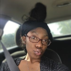 Meet your Posher, Shawnisha